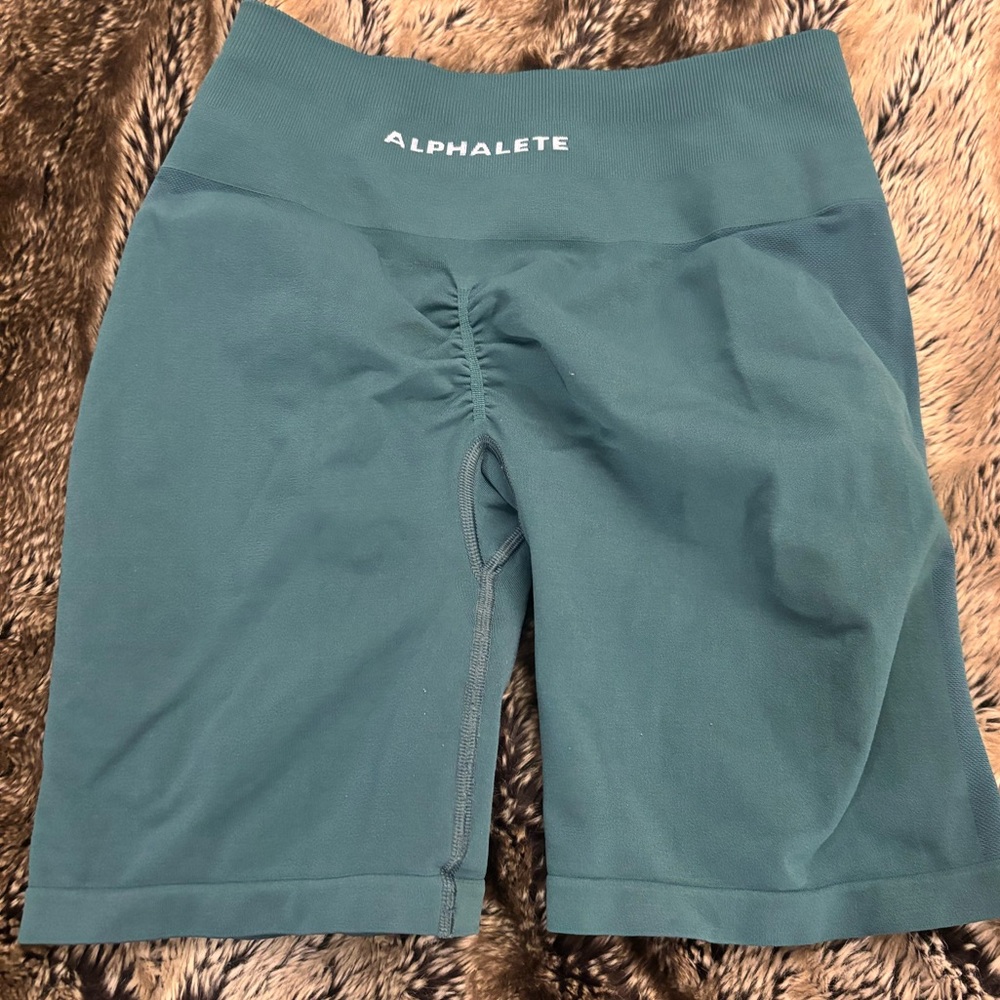 Alphalete Amplify Biker Shorts 7.5 inches